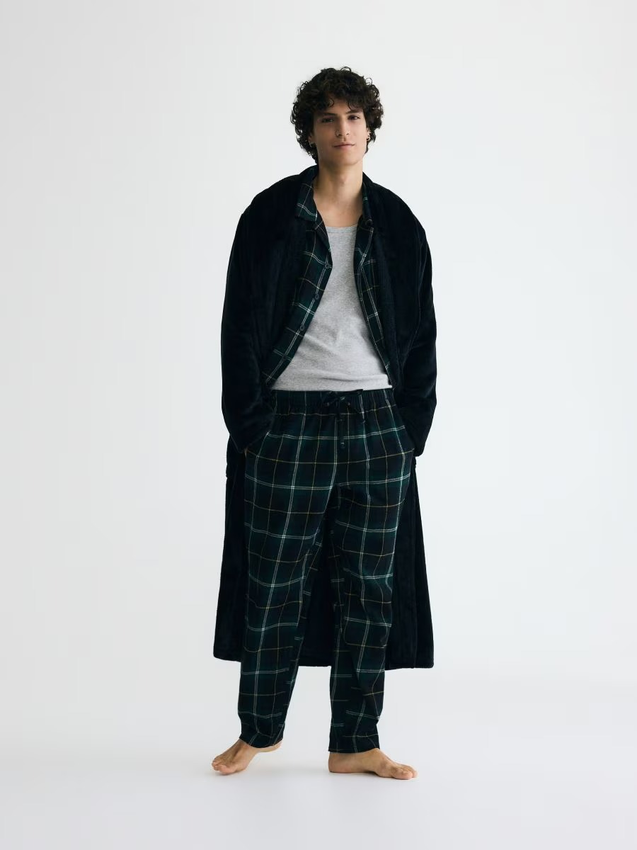 A kényelem és a stílus találkozása - Ismerd meg a Reserved férfi pizsamakollekcióját